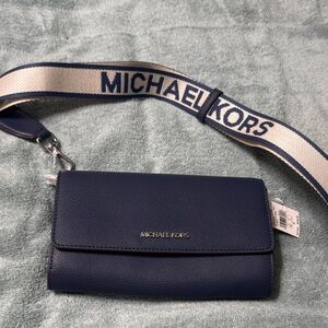 Michael Kors Navy and Cream Crossbody Wallet